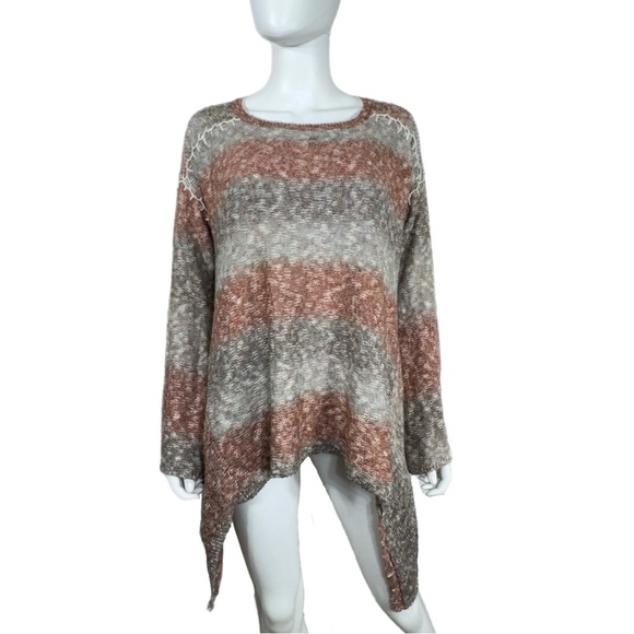 Knox Rose Bell Sleeve Ombre Asymmetrical Shark Bite Boho Kint Neutral Sweater - Picture 1 of 7